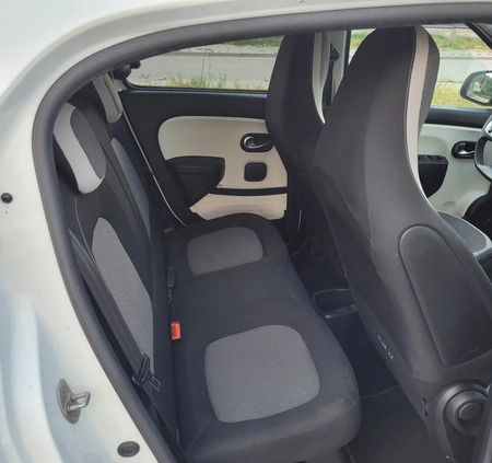 Renault Twingo cena 37500 przebieg: 32940, rok produkcji 2017 z Sławków małe 704